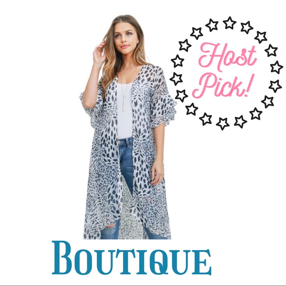 🌟HP 🌟 Leopard Print Ruffle Sleeve Kimono